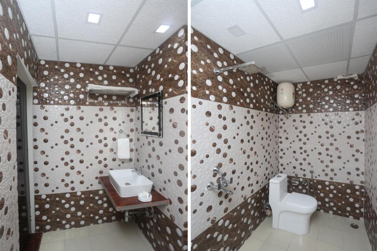 Oyo 18301 Hotel A-One Alwar Luaran gambar