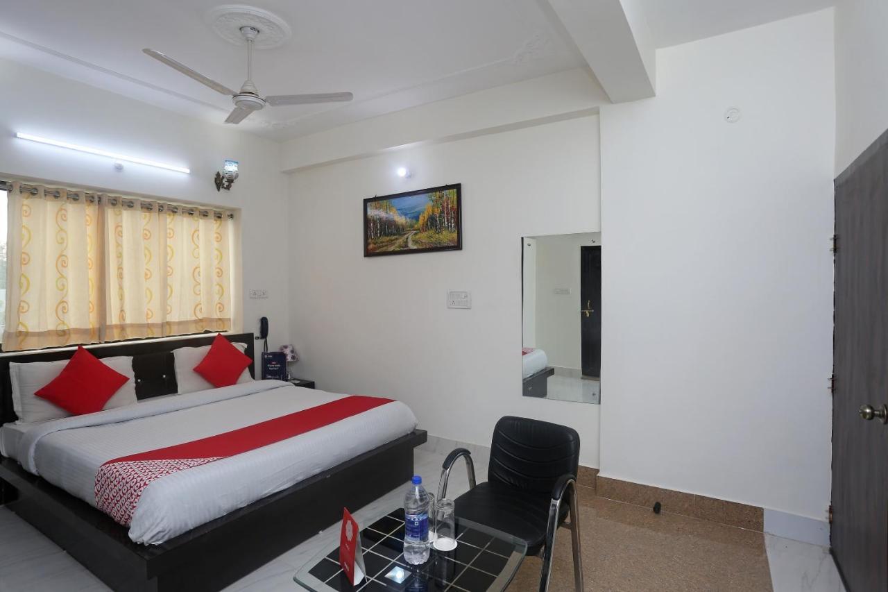 Oyo 18301 Hotel A-One Alwar Luaran gambar