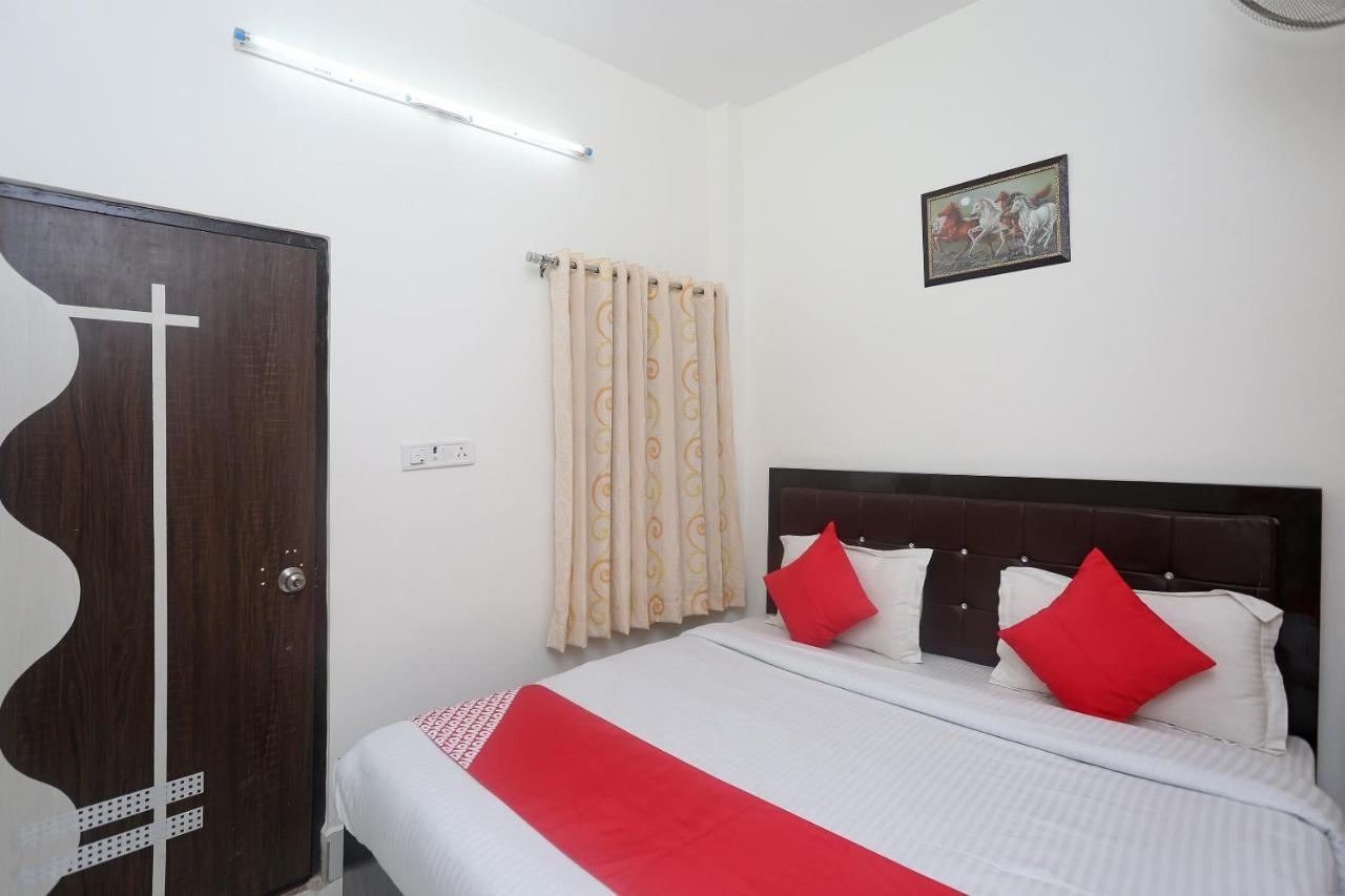 Oyo 18301 Hotel A-One Alwar Luaran gambar